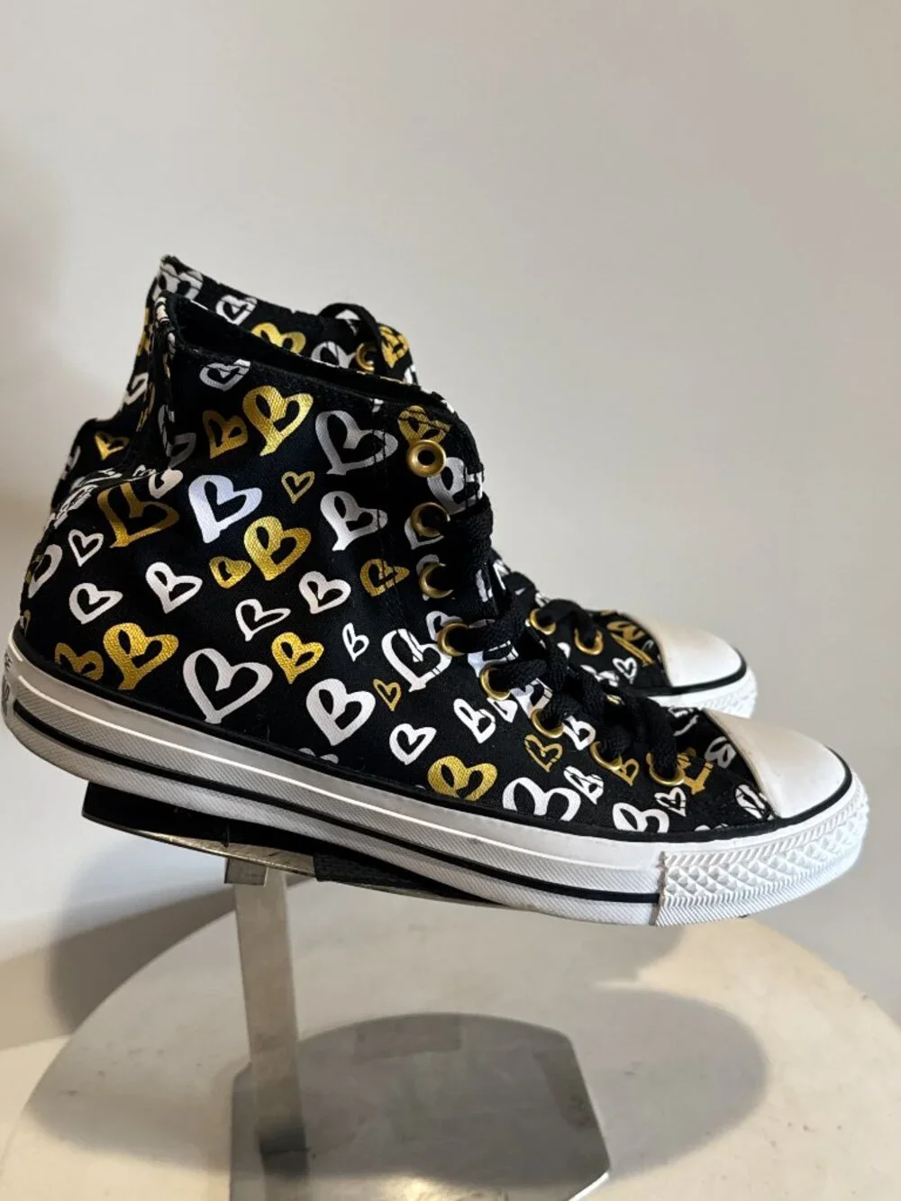Converse All Star Hi Top Gold & White Heart Sneakers Size 10 Brand New